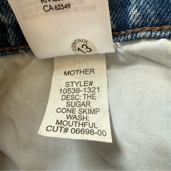 MOTHER
SNACKS! The Sugar Cone Skimp Jeans - Picture 14 of 14